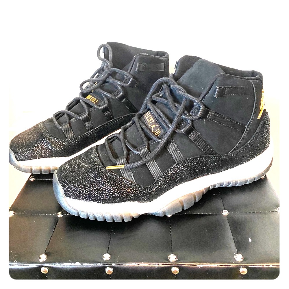 Gold and Black Jordan Heiress